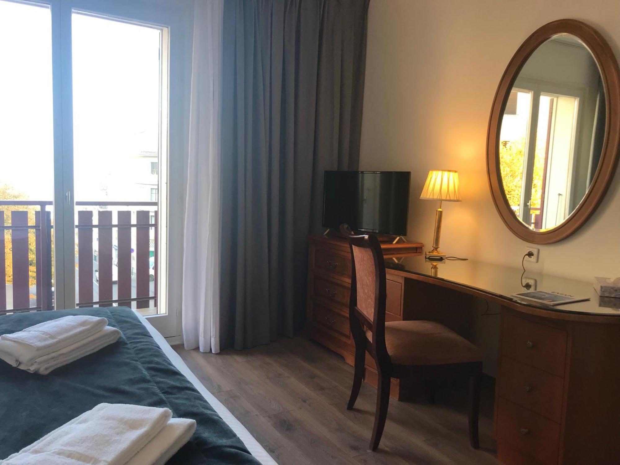 Hotel Le Bourgogne Évian-les-Bains Eksteriør bilde